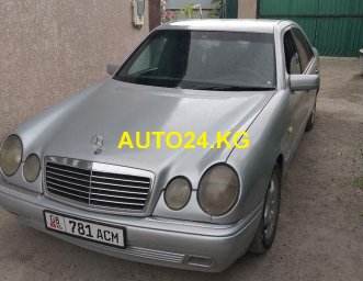 Mercedes-Benz E 230