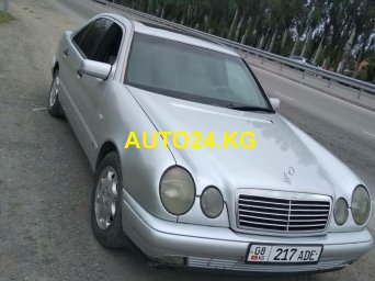 Mercedes-Benz E 200