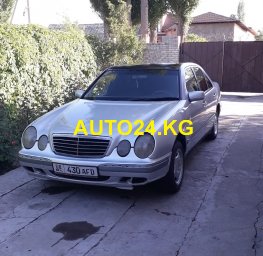 Mercedes-Benz E 200